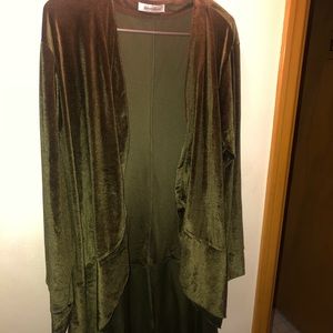 Women’s plus olive green velvet sweater / cardigan